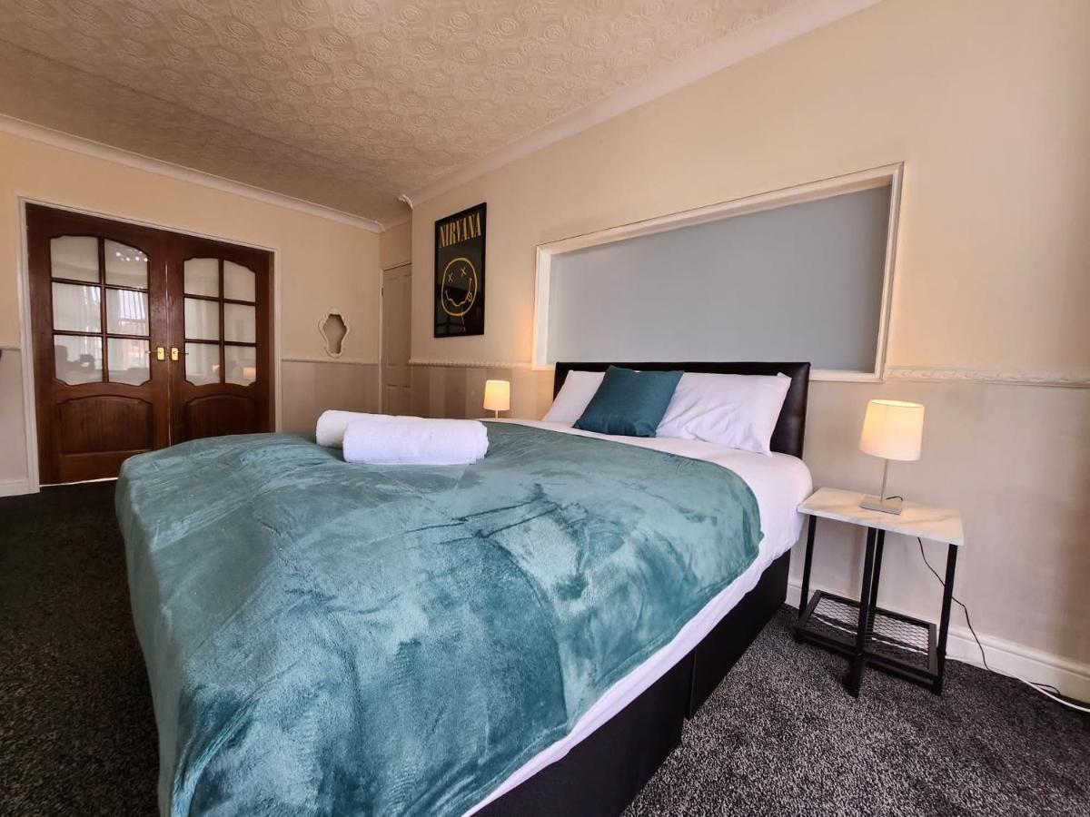 Hotel Sheldon Shared House à Solihull Extérieur photo