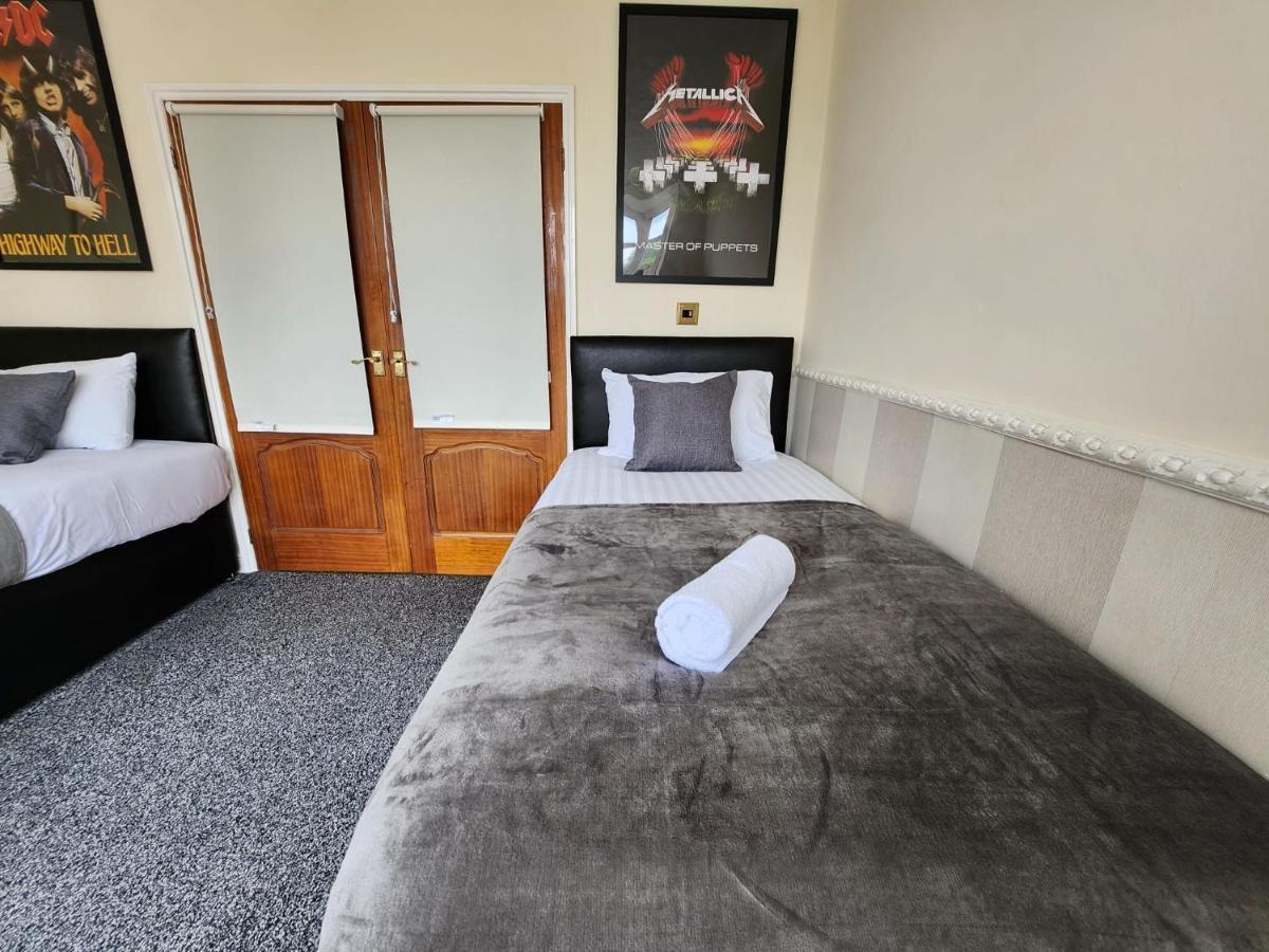 Hotel Sheldon Shared House à Solihull Extérieur photo